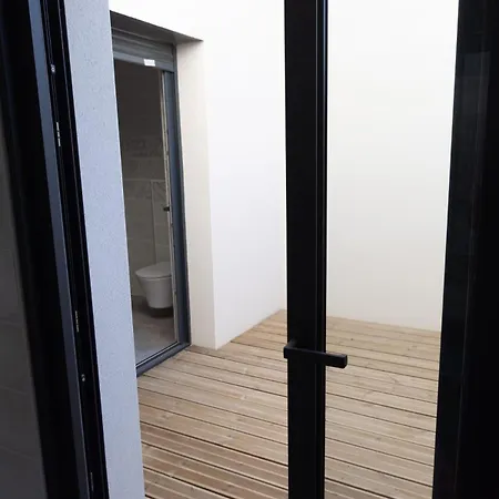 Instant Serenity - 8 People With A View Narbonne